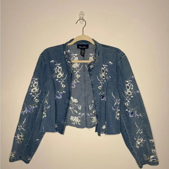 VTG Denim & Co. Cottage Core Denim Jacket 
 Blue Floral Embroidered Cotton - Picture 2 of 15